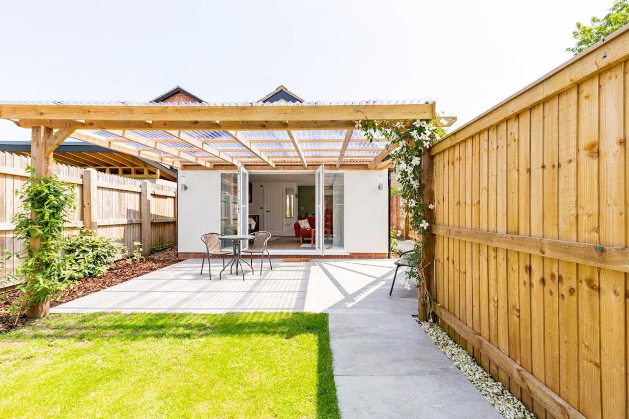 Charming Chester Studio With Private Garden & Free Parking المظهر الخارجي الصورة