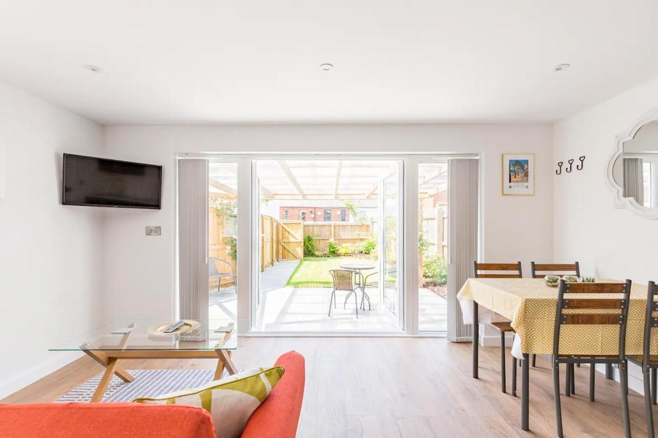 Charming Chester Studio With Private Garden & Free Parking المظهر الخارجي الصورة