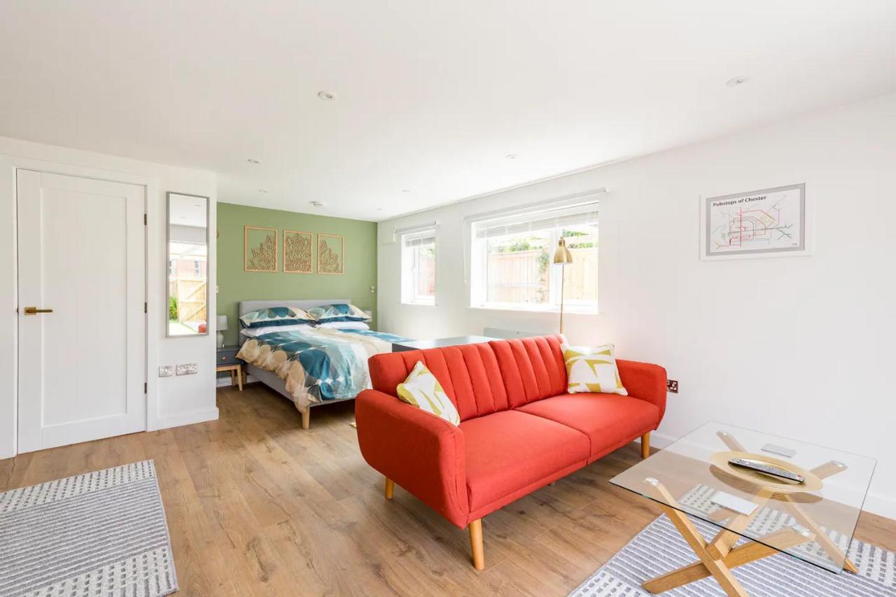 Charming Chester Studio With Private Garden & Free Parking المظهر الخارجي الصورة